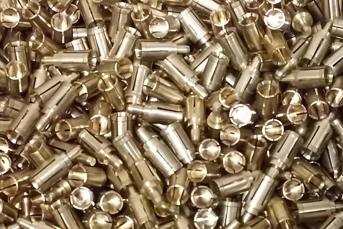 Foto di minuterie metalliche realizzate da delta srl bergamo italia