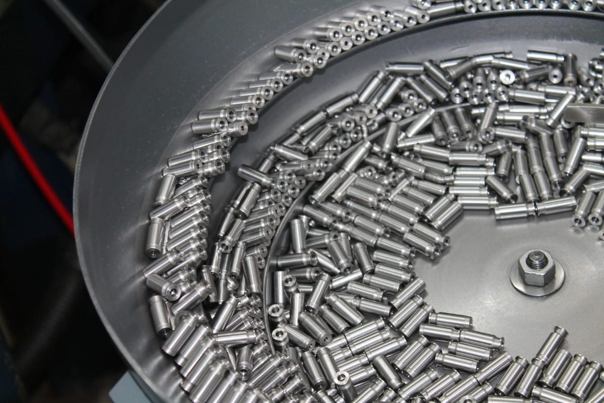 Officina meccanica di precisione bergamo e provincia lombardia italia minuterie metalliche delta sedrina